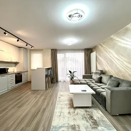 Apartman Away From Brassó